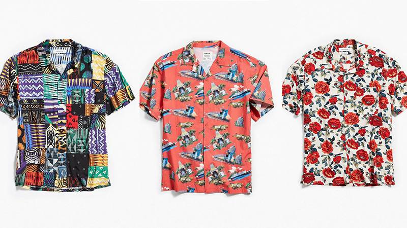 Những mẫu áo sơ mi họa tiết Hawaii đẹp và ấn tượng dành cho nam giới trong mùa đi biển năm nay.